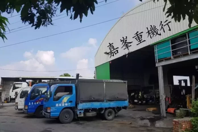 安南區堆高機出租台南鏟土機出租