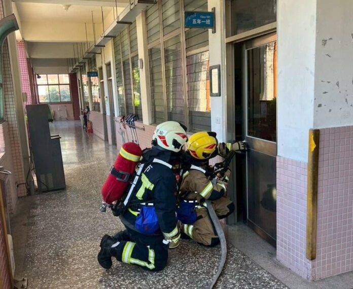 消防局於正濱國小辦理火災演練 強化救災應變能力