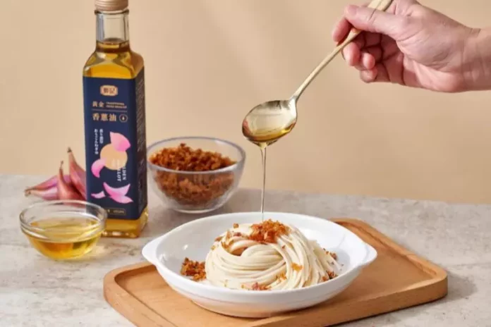 高雄吃貨快衝!網友狂推的油蔥酥品牌現身高雄食品展! 中秋月餅油蔥酥填餡