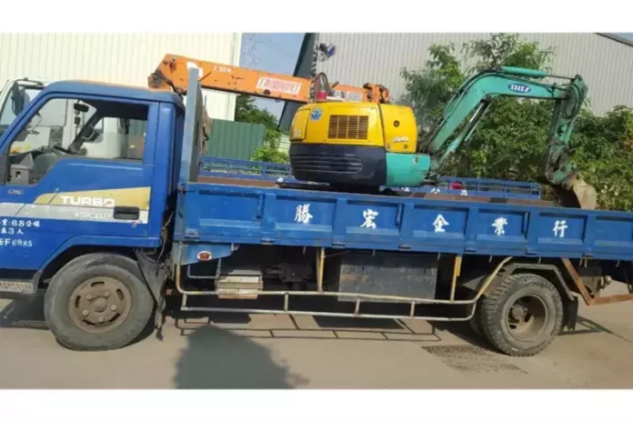 勝宏企業行-台南怪手出租、台南山貓出租、台南廠房拆除工程 高雄工程承包