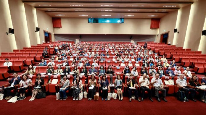 edu_9E7AC85F1954DDA8_D7508C73583A1A01