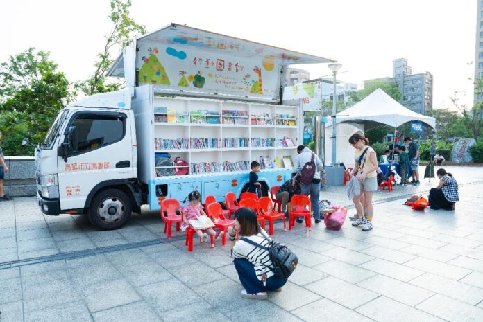 【2025臺灣科學節】【科普閱讀樂】行動書車載滿故事來找你