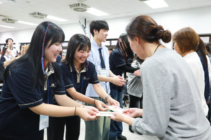 私立育達高中-韓國仁川生活科技高中來訪 時尚造型科以「雷鬼編髮」展現文化交流魅力